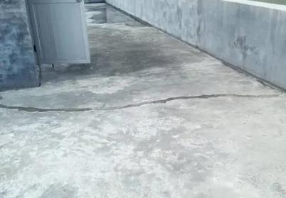 青秀楼顶漏水维修公司分享下如何解决卫生间隐蔽部位漏水的问题?